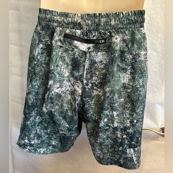 2XU Aero athletic lightweight stretch lined shorts w/front pockets. Sz-S. T14 - Picture 5 of 12